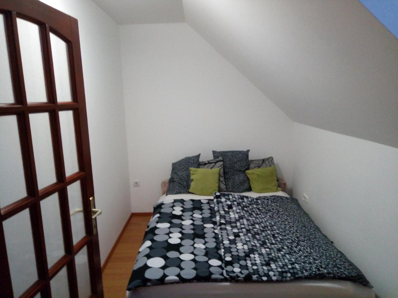 Szalma Vendeghaz Otel Mogyorosbanya Dış mekan fotoğraf